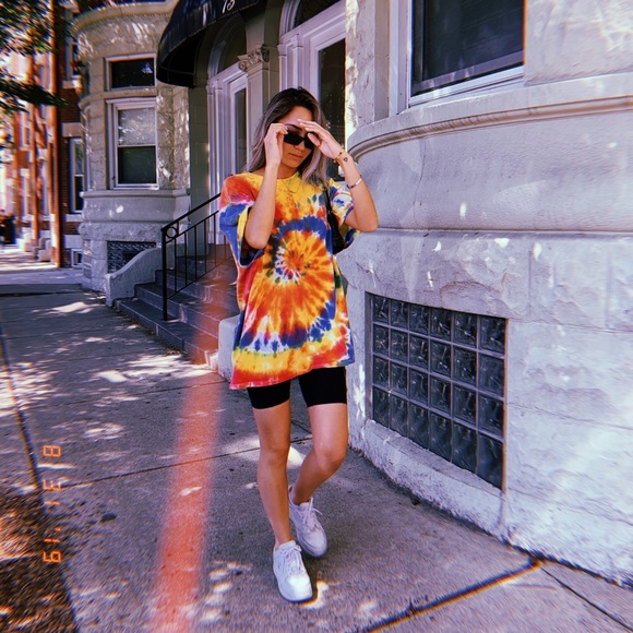 Gildan Tops - Gildan Tie Dye T-Shirt XL